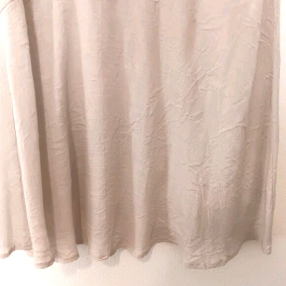 AGB Maxi Skirt M Beige Crinkled Texture Asymmetrical Hem Elastic Waist Lined - Picture 4 of 11